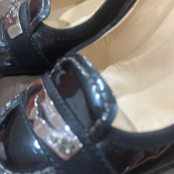 Tod’s heels in excellent condition, had the fir a while but never worn.